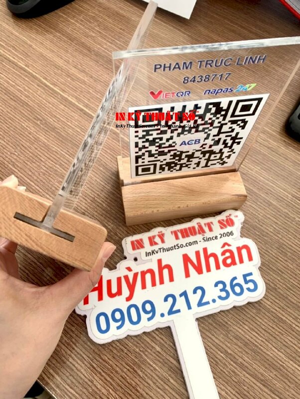 Làm menu khổ A3 đặt bàn tiệm bánh, quán cà phê, bảng menu PP cán format 2 mặt nội dung, hàng gửi đi Singapore từ TPHCM - INKTS1602
