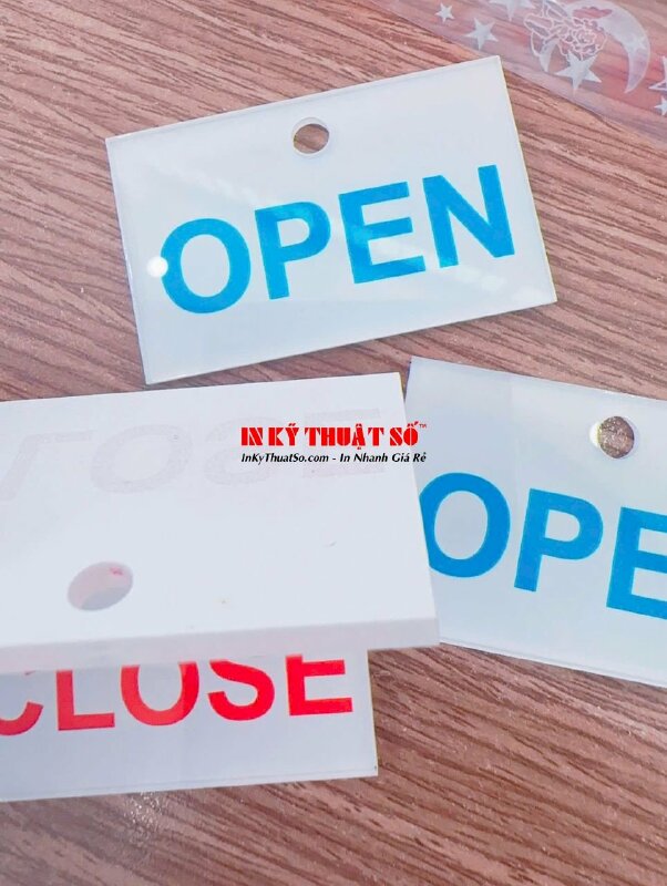 In thẻ Mica Close Open làm tag gắn trên thiết bị van, đục lỗ tròn để cột dây hoặc gắn móc khóa - INKTS2845