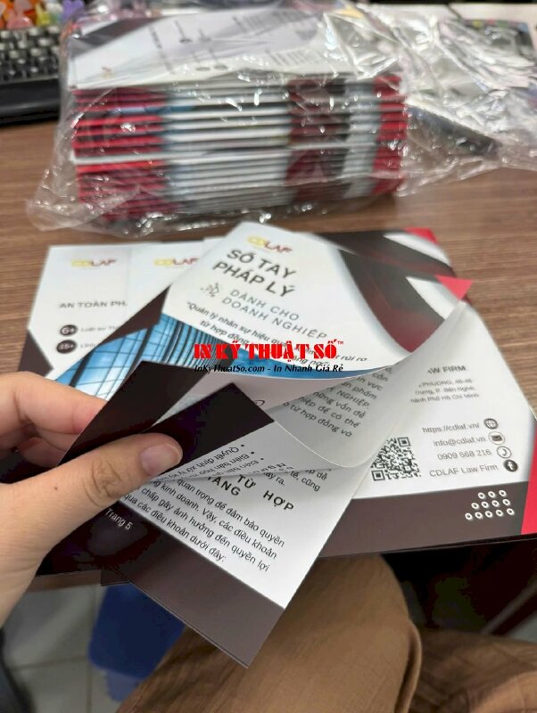 In quyển Sổ tay pháp lý cho công ty luật, in sổ tay khổ A5 giấy C200 gsm, cán màng mờ - INKTS2915