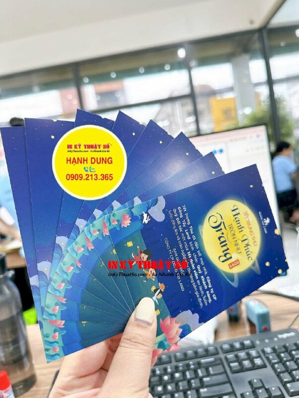In UV trên nhôm kim loại - Metal Aluminium đóng khung viền hoa văn, lồng mặt kính làm quà cưới, khung ảnh kỷ niệm cưới - INKTS1841