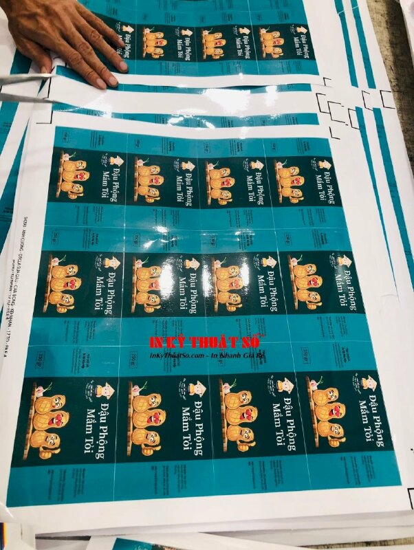 In huy hiệu chibi móc kim cài áo, huy hiệu nhựa đổ keo - INKTS1561