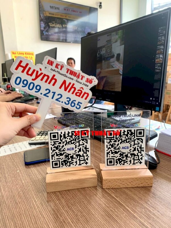 Làm menu khổ A3 đặt bàn tiệm bánh, quán cà phê, bảng menu PP cán format 2 mặt nội dung, hàng gửi đi Singapore từ TPHCM - INKTS1602