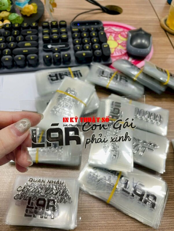 In UV DTF nhãn dán logo mọi bề mặt, tem nhãn dán hộp nước hoa - INKTS2726