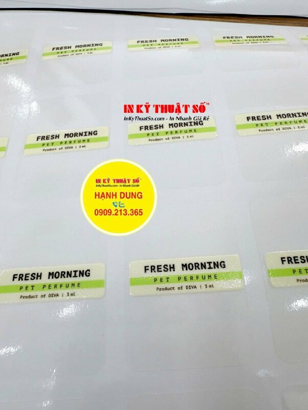 In tem dán chai nước hoa thú cưng, in tem Decal trong in UV lót trắng vị trí in, bế theo viền - INKTS2953