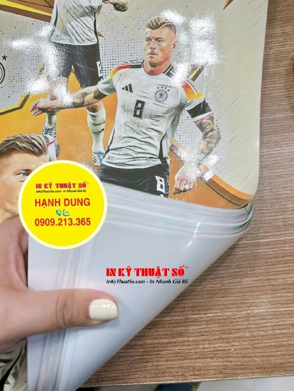 Làm bảng tên nhựa đổ keo gắn nam châm chức danh Manager, Diamon cho nhân viên Barber Shop tiệm tóc nam - INKTS1915