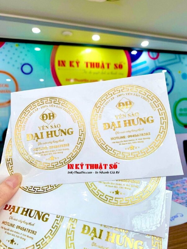 In tranh thờ thần bản mệnh phái nam Quan Bình Thánh Tử, phái nữ Chúa Tiên Nương Nương, in tranh treo phòng thờ Backlit Film khổ lớn - INKTS1766