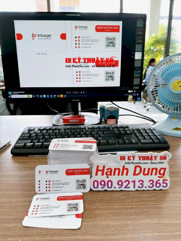 In trên Formex tròn làm bảng tuyên truyền song ngữ Việt Anh tiết kiệm giấy điện nước là bảo vệ môi trường - INKTS1824