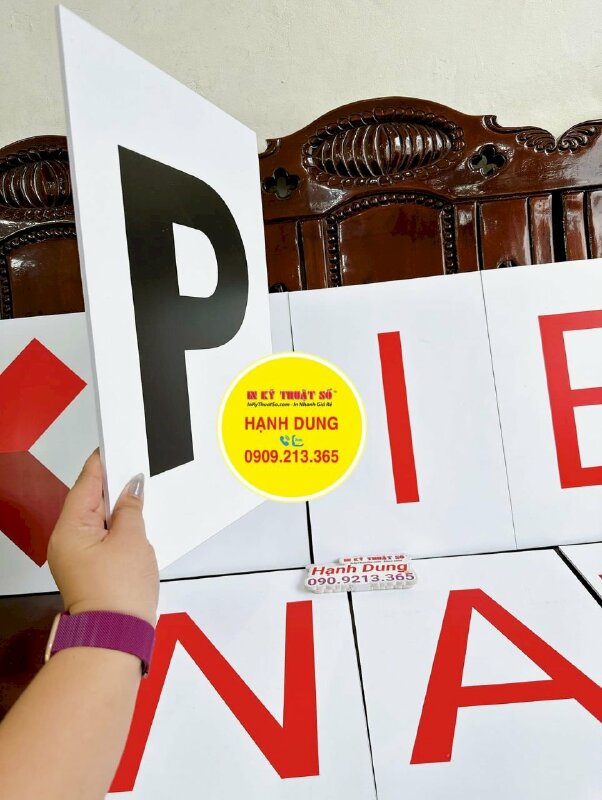 In tranh Canvas hình idol Kpop treo trang trí phòng cá nhân - INKTS1564