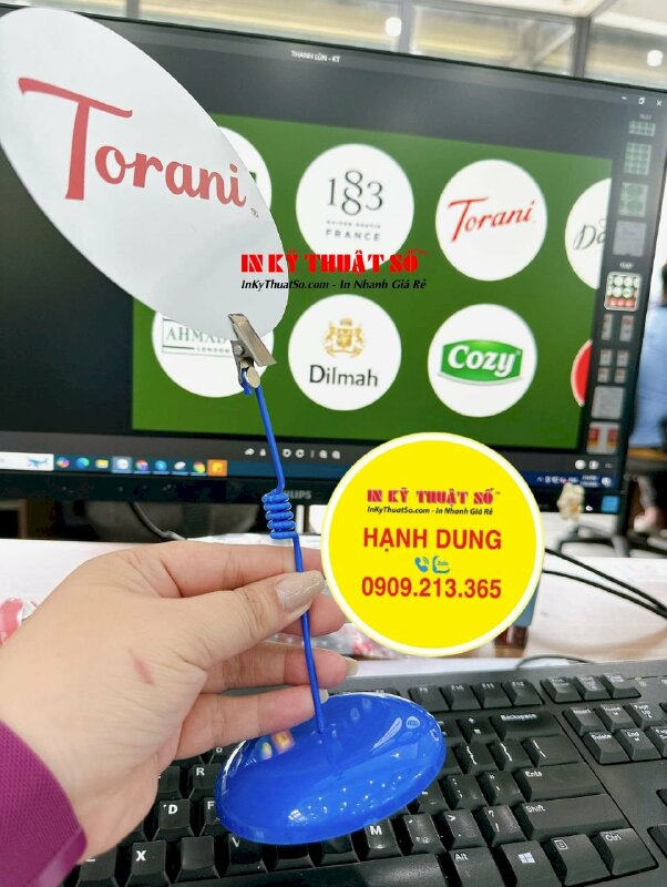 In menu cho quán cafe, menu bằng nhựa PVC dày in 2 mặt, cán mờ chống nước, lò xo sắt dễ lật mở - INKTS1751