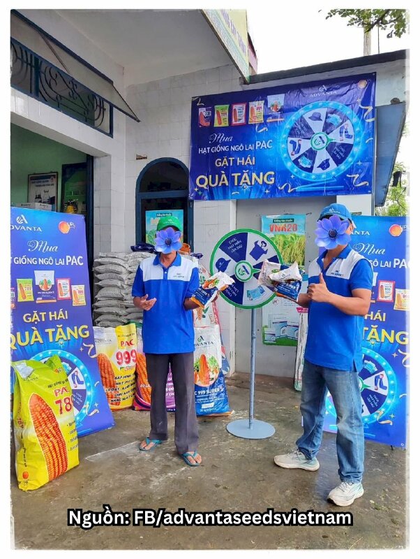 Combo Poster 80cm x 180cm &amp; Standee cao cấp tăng đơ sự kiện nhà nông cho công ty cung cấp hạt giống ngô lai - INKTS2864