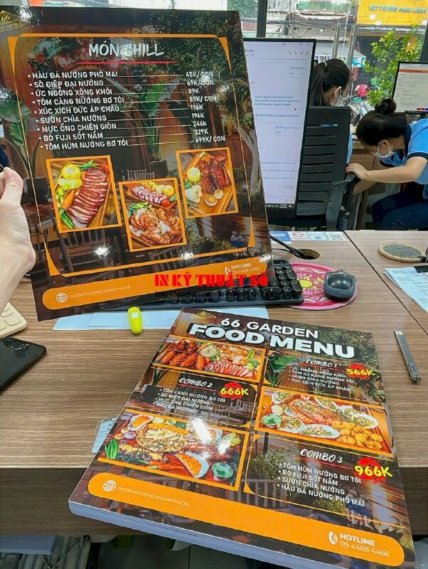 Làm menu làng ẩm thực, menu tấm cầm tay Food Menu, in PP bồi formex 5li cáng màng bóng chống nước - INKTS2909