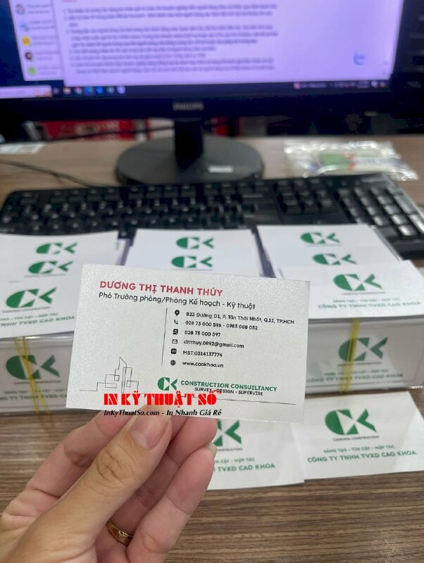 In brochure giới thiệu sản phẩm máy móc thiết bị y tế - INKTS1595