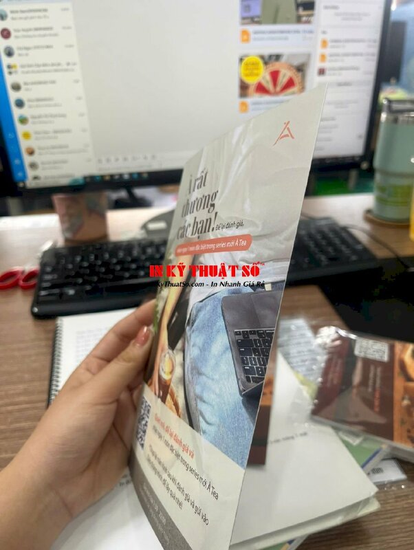 In thẻ tác nghiệp nhân viên nhà sản xuất chương trình truyền hình, thẻ Staff bằng nhựa cứng PVC - INKTS1897