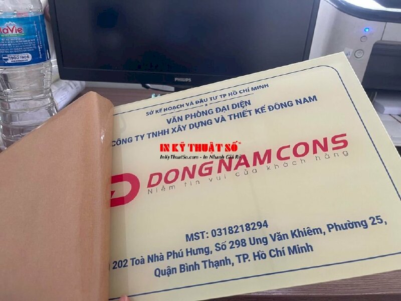 Biển văn phòng đại diện công ty Mica trong 3li in UV ngược, lót trắng theo file in - INKTS2896